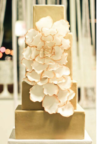 wedding cake and petal