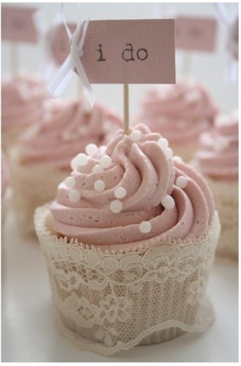 couples, love and cupcakes