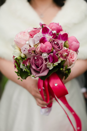 ido, red and pink