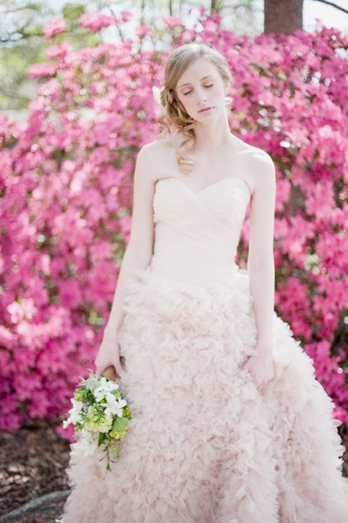 pregnant wedding dresses, weddings, maternity wedding dresses and wedding hairstyle