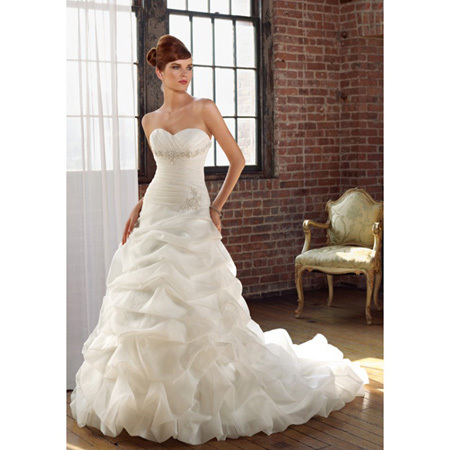 outdoor wedding dresses, elegant wedding dresses and garden wedding dresses