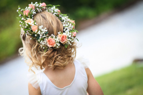 delicate, back and curls