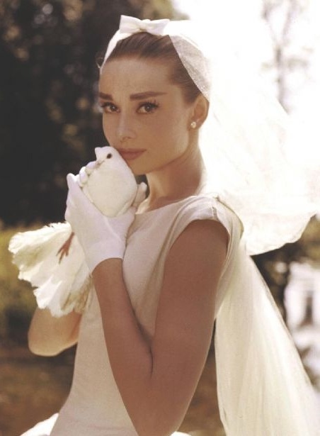 beauty, audrey hepburn, beautiful and iconic