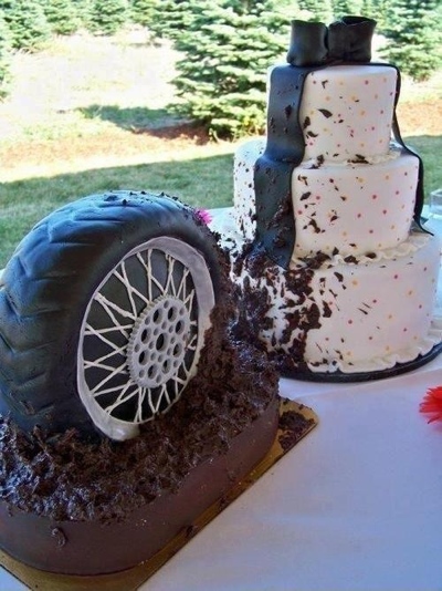 cake sculpting, mud and cake