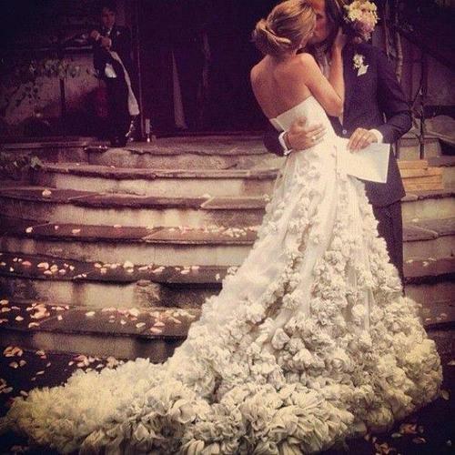 groom, sweet, dress and flowers