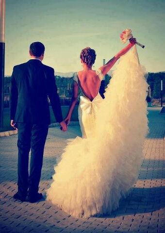 Chica, chico and dress