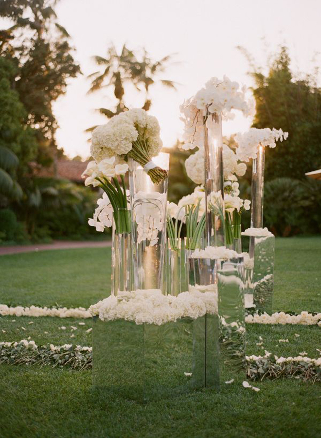 wedding decorations, flowers, flower arrangements and wedding decor