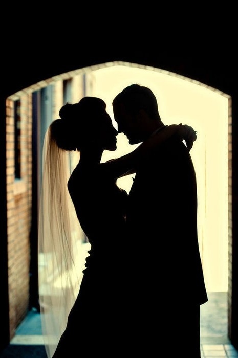 pretty, smart, married and she