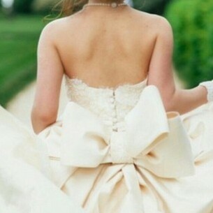 wedding dress, lovely and bow