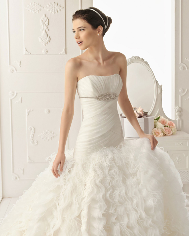 aire barcelona, wedding dress, white wedding dress and white dress