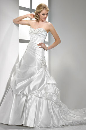 vintage wedding dresses, bride gowns and sexy wedding dresses