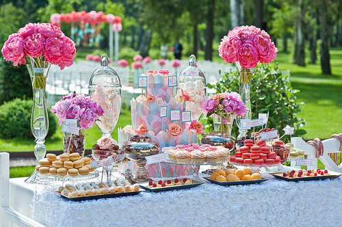 food, delicius and flowers