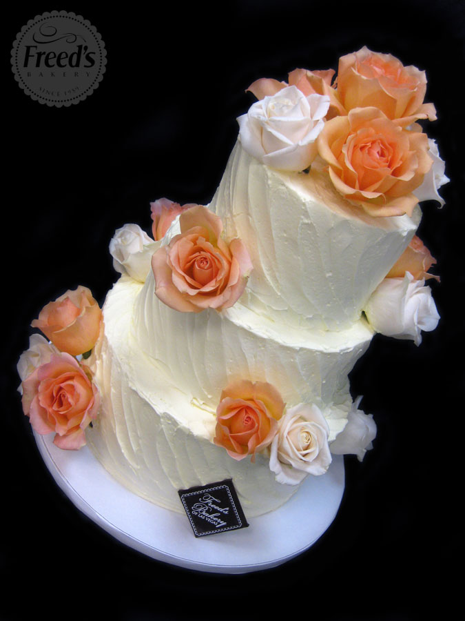 cake, sweets, bakery and wedding cake