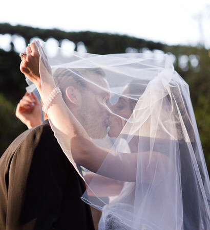 veil, make-up and bride