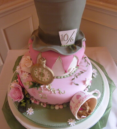 mad hatter, pink and wedding cake