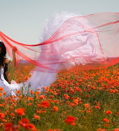 bride, poppy and dress