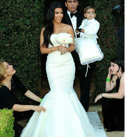 kardashian, wedding dress and kourtney kardashian