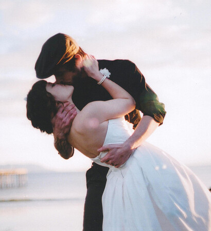 kiss, sea and anna hatzakis