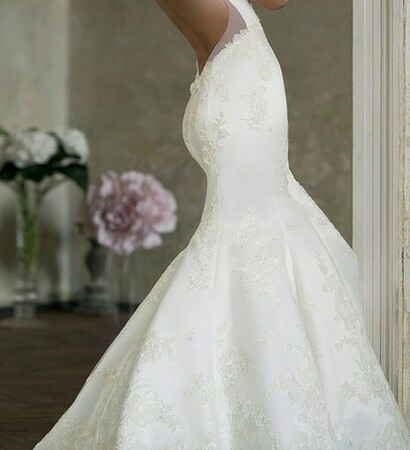 Modelling, big wedding dress and dress
