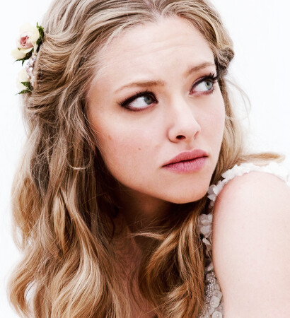 blonde, amanda seyfried and dress