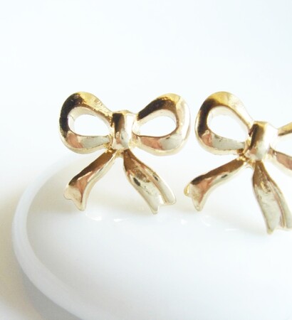 sweet, bow and gold earrings