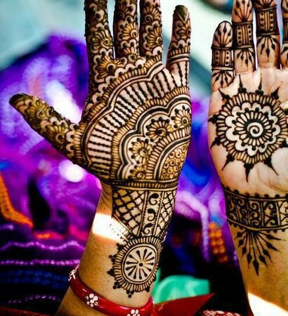 hindi, Dubai and hands