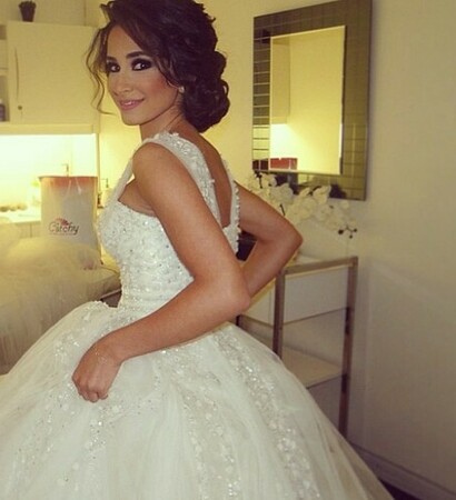 hair style, makeup and love