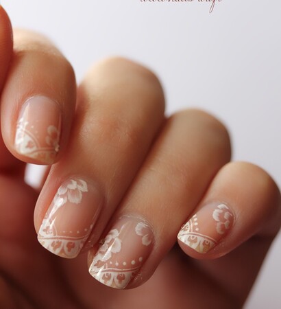 lace, nail and nail art