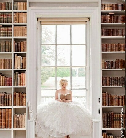 wedding dress, singer and <3