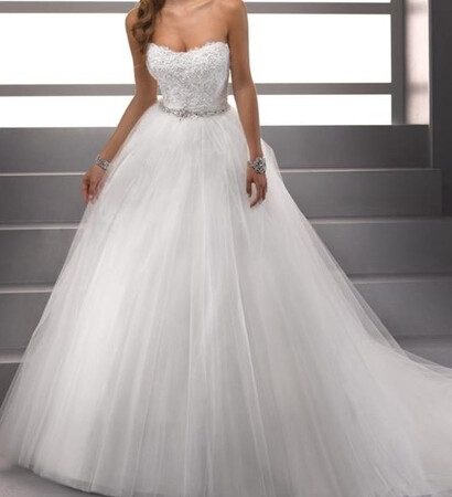 beauty, dress and strapless