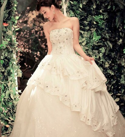 morden wedding dress, fashion wedding dress and a-line wedding dresses