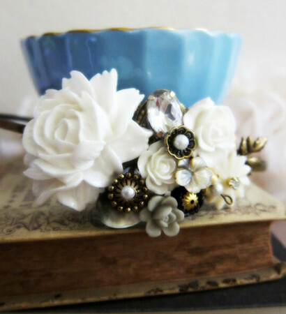 fascinator, english rose and Halloween