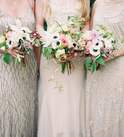 flowers, wedding gowns and everlytrue.tumblr.com