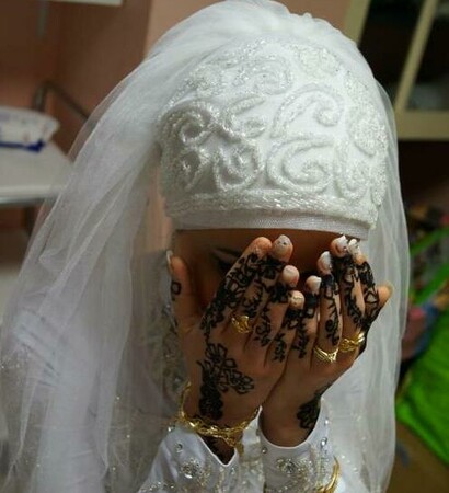 muslim, prayer and henna