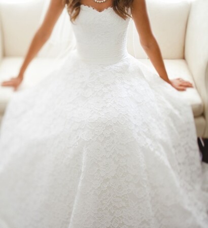 love, weddingdress and necklace