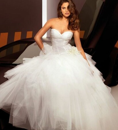 style, wedding dress and brunette