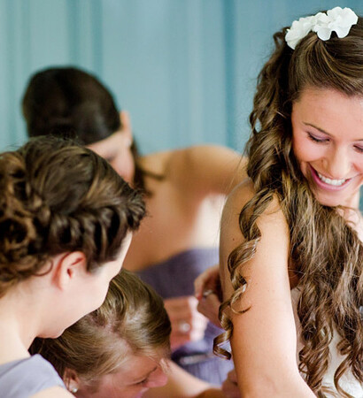 wedding photo, bride and wedding morning