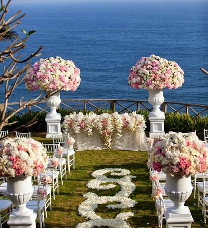 wedding decorations, ocean and pink