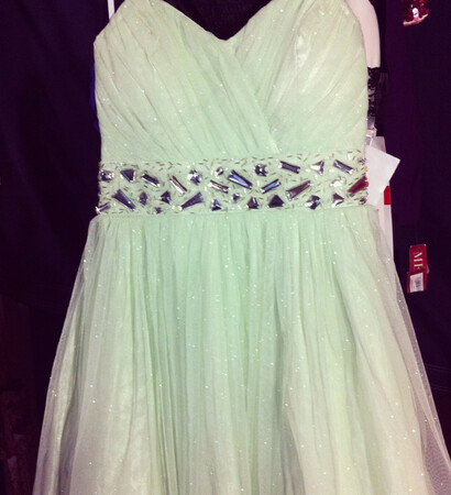 dress, cité and mint