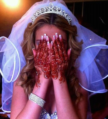diadem, tiara and nails