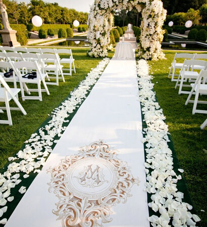 holiday, arch and flowers