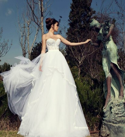 wedding dress and julie vino