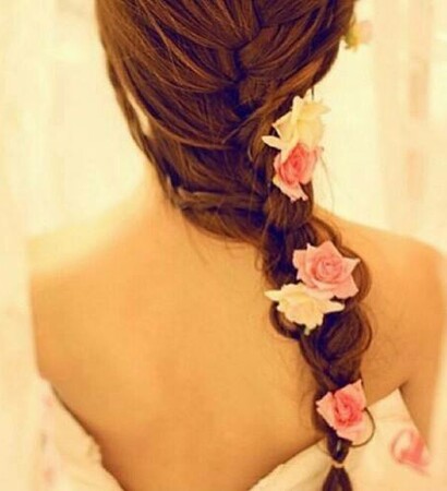 Relationship, brunette and roses