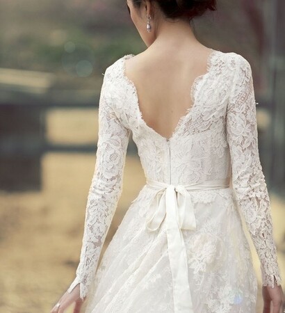 robe, simple and wedding dresse