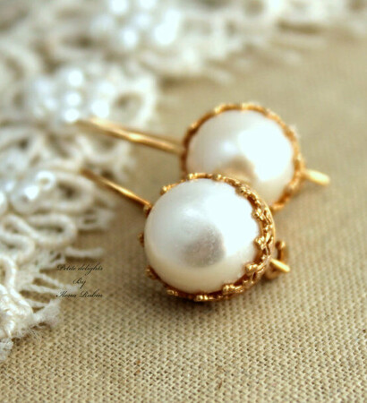 gold, shabby chic and bride