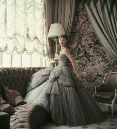 grey wedding dress and en