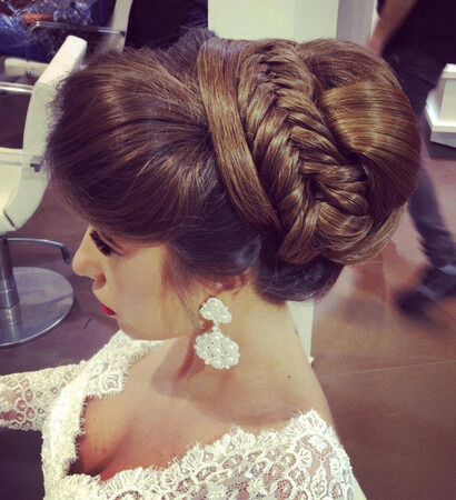 beautiful, bun and knitting