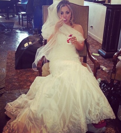 wedding dresses, kaley cuoco and wedding dress