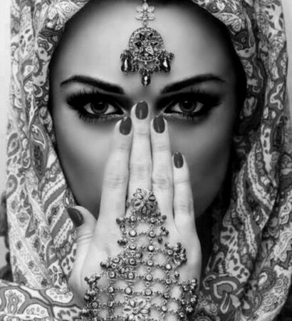 arabic, make up and dress
