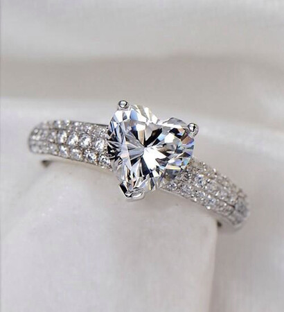 bridal, jolie and glamour
